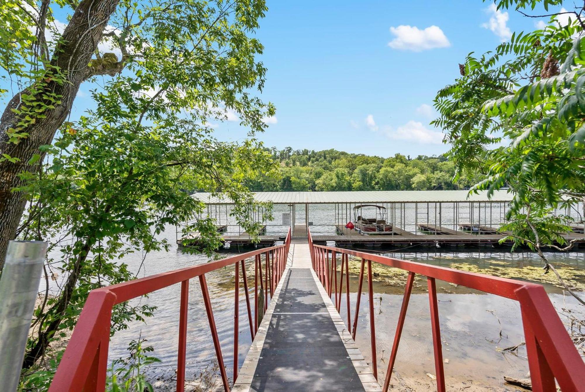 Вилла Briarwood Bay Брэнсон Экстерьер фото